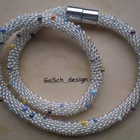 Häkelkette, gehäkelte Perlenkette * Fröhlicher Silberstreif, 55 cm Bild 1