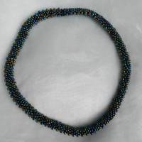 Kette *out*in* Irisierend Metallic  gehäkelte Halskette Perlenkette Glasperlen Rocailles Bild 3