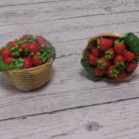 Miniatur Erdbeeren im Korb  - Obstkorb  - zur Dekoration oder zum Basteln - Puppenhaus Bild 2