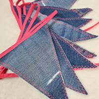 Upcycling Wimpelkette aus Jeans und Stoff Resten - nachhaltige Dekoration Bild 8