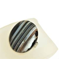 Ring schwarz taupe Achat oval 26 x 30 Millimeter großer Stein Streifen Geschenk für sie Bild 1