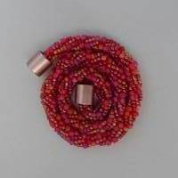 Halskette, Häkelkette im Mix rot orange, 46 cm, Perlenkette aus Glasperlen gehäkelt, Rocailles, Häkelschmuck Bild 2