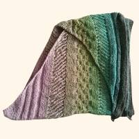 gestricktes Tuch im Muster-Mix und dekorativem Farbverlauf, wenn es kalt wird,sehr weich und kuschelig, Bild 4