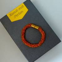 Armband, Häkelarmband orange, Länge 19 cm, Armband aus Perlen gehäkelt, Glasperlen, Magnetverschluss Bild 1