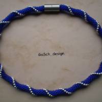 Häkelkette, gehäkelte Perlenkette * Marineblaue Leuchtrakete Bild 3