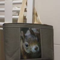 Kindertasche 'Eichhörnchen Moritz', Jeanstasche mit speziellem 'Futter-Stoff', Upcycling-Unikat Bild 10