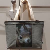 Kindertasche 'Eichhörnchen Moritz', Jeanstasche mit speziellem 'Futter-Stoff', Upcycling-Unikat Bild 8