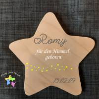 Erinnerung an Sternenkind, Verstorbene, Geschenk für Angehörige, Stern aus Holz für Mama Papa Oma Opa, Anstatt Trauerka Bild 1