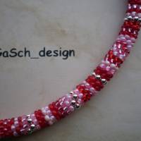 Häkelarmband, gehäkeltes Perlenarmband * Fröhlicher Flickenteppich in rosa rot Bild 2