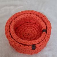 gehäkelter Korb aus Textilgarn orange (18 cm) Bild 4