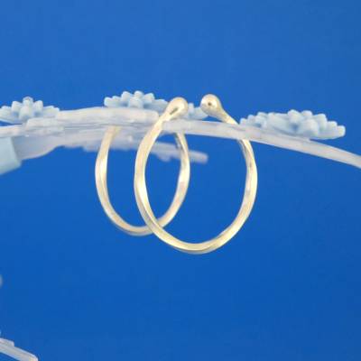 Ohrschmuck Ohrloch-los aus Argentium-Sterlingsilber dezent gedreht