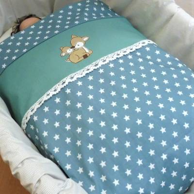 Kinderwagenbezug grün mit Reh & Rehkitz, 80x80, Kissenhülle, personalisierbar, Babybettwäsche