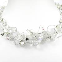 Halskette mit transparent-silbrigen Perlen Bild 2