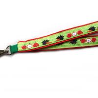 langes Schlüsselband "Igel" aus Baumwollstoff in rot mit Webband grün Igel Apfel Bild 4