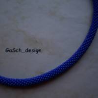 Häkelkette, gehäkelte Perlenkette * Unendlich viel Marineblau auf 88 cm Bild 3