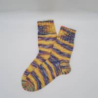 Gestrickte bunte Socken hand-dyed, Gr. 38/39, Stricksocken, Kuschelsocken, handgestrickt von la piccola Antonella Bild 2