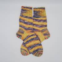 Gestrickte bunte Socken hand-dyed, Gr. 38/39, Stricksocken, Kuschelsocken, handgestrickt von la piccola Antonella Bild 4