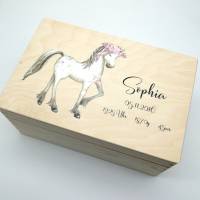 Erinnerungskiste Baby mit Namen "Pferd" Geburtsdatum Erinnerungsbox für Kinder Bild 6