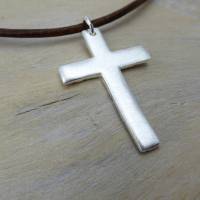 Silberkreuz "Joseph" mit Lederband, schlichtes, einfaches Kreuz zur Konfirmation, Kommunion, Firmung Bild 1