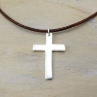 Silberkreuz "Joseph" mit Lederband, schlichtes, einfaches Kreuz zur Konfirmation, Kommunion, Firmung Bild 3