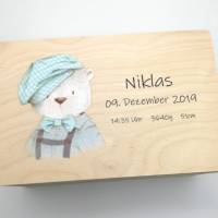 Erinnerungskiste Baby mit Namen "Mini Bär" Geburtsdatum Erinnerungsbox für Kinder Bild 1