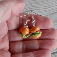 Ohrringe Hamburger Ohrhänger witziger Ohrschmuck modelliert aus Fimo Bild 3
