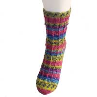 handgestrickte Socken, Größe 38/39, 4fach Sockenwolle, pink lila grün, mit Hebemaschen Bild 5