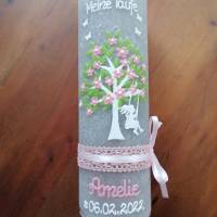 RUSTICA VINTAGE-Look SHABBY Rustikal Taufkerze Lebensbaum Baum Schaukel Mädchen Kerze keine Folie Wachsbeschriftung Bild 4