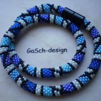 Häkelkette, gehäkelte Perlenkette * Blaue Lagune Bild 1