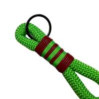 Schlüsselanhänger aus Tau, neongrün mit rotem Leder von AlsterStruppi Bild 2