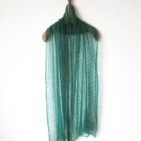 Tuch gestrickt aus Mohair in Smaragdgrün, zarte Stola Hochzeit, elegante Lace-Schal. Geschenk für sie Bild 10