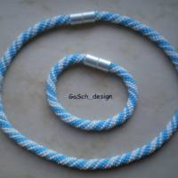 Häkelarmband, gehäkeltes Perlenarmband * Zarte Liebe - weiß und hellblau Bild 3