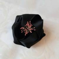 Schwarze Brosche Haarblume Kopfschmuck Haarklammer Satin Blume "Louise" für festliche Anlässe Bild 4