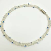 Funkelnde Kristall-Bicone Farbe Capri Blue und Silber – Damencollier gestrickt aus Draht Bild 9