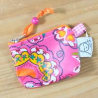 Tampontäschchen oder Geldbeutel m.Schlüsselring, beschichte Baumwolle, pink mit bunten Blumen Bild 1