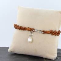 goldbraunes geflochtenes echtes Lederarmband mit Perle, Damenlederarmband mit Schnappverschluss aus Edelstahl 22 cm lang Bild 4