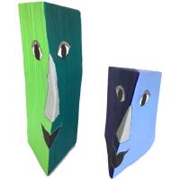 Köpfe aus Holz Kunstobjekte mit Gesicht grün/blau Bild 2