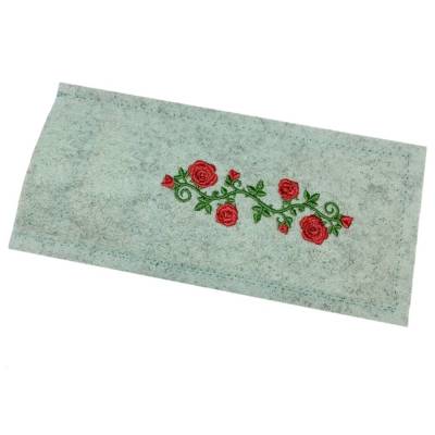 Brillenetui aus Wollfilz Mint – Bestickt mit Rosen, Felt & Romantisch
