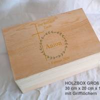 Erinnerungsbox Taufe Baby Kreuz Greenery fein aus Holz Bild 2