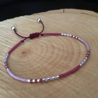 Niedliches  zartes Miyuki-Delica-Perlen Armband mit verstellbarem Makrameeknoten  Perlengröße 2 mm Bild 2