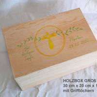 Erinnerungsbox Taufe Baby Aquarell Kreuz Greenery aus Holz Bild 2