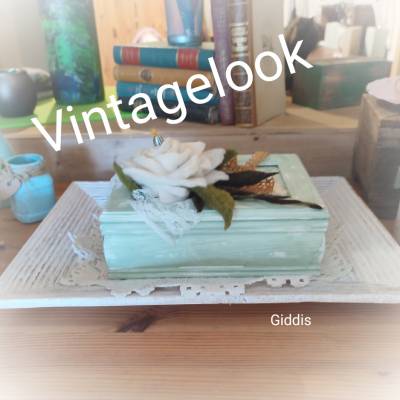 Schmuckschatulle im Vintagelook bearbeitet