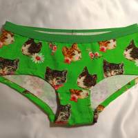 Unterhose für Frauen, Damen Hipster, handmade Damenunterwäsche, Slip, "The ugly cat", Katzen, Blumen, grün Bild 1