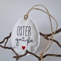 Deko-Osterei aus Vintage-Baumwollstoff "OSTER Grüße" - von he-ART by helen hesse Bild 1