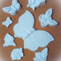 Schmetterlinge  - 8 Gipsfiguren Set zum Anmalen mit Anhänger Bild 1