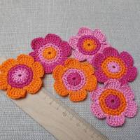 Handgemachte Häkelblumen 3-farbig - 6 cm Durchmesser in Wunschfarben Bild 2