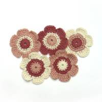 Handgemachte Häkelblumen 3-farbig - 6 cm Durchmesser in Wunschfarben Bild 8