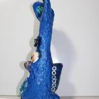 Ostergeschenk BLUE BUNNY handgefertigte Künstler-Figur Osterdeko Geldgeschenk Osterhase handgefertigtes Unikar Upcycling Bild 6