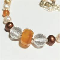 Perlenkette weiß Karneol orange und Bergkristall handgemacht als Collier Herbst Schmuck Geschenk Bild 4