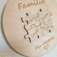Familienschild, Türschild, Familyschild aus Holz mit Puzzleteilen der einzelnen Familienangehörigen Bild 3